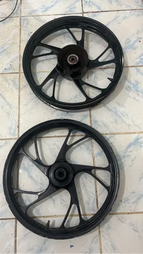 Jante pé de galinha da 160 original Honda