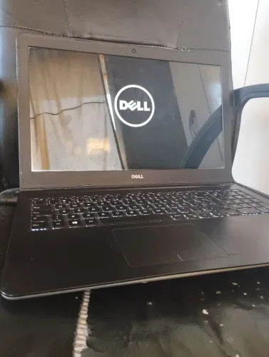Notebook Dell gamer i7 6 geração com placa dedicada funcionando para jogos estudos