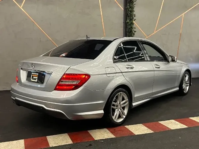 Mercedes-Benz C-180 CGI Sport 1.6 TB 16V 156cv Aut. 2014