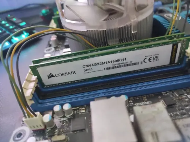 KIT CORE I7 + INTEL DX79TO + 16GB DE RAM