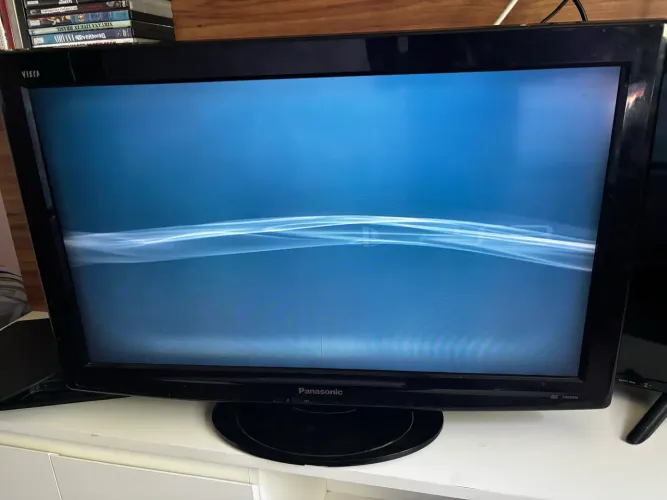 TV PANASONIC 32 LCD