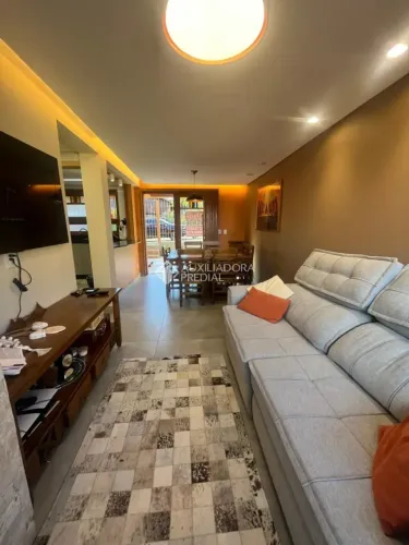 Casa de Condomínio com 191 metros quadrados e 3 quartos em Espírito Santo - Porto Alegre -