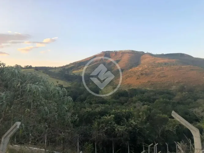 Lote no condomínio Lagoa Park Residense codigo: 270596