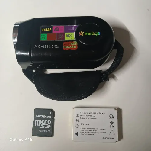 Vendo essa mini filmadora miragen semi nova tem que trocar a bateria
