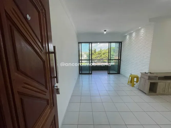 Apartamento 2 quartos com suíte, varanda e vaga na Avenida Norte | 65 m²