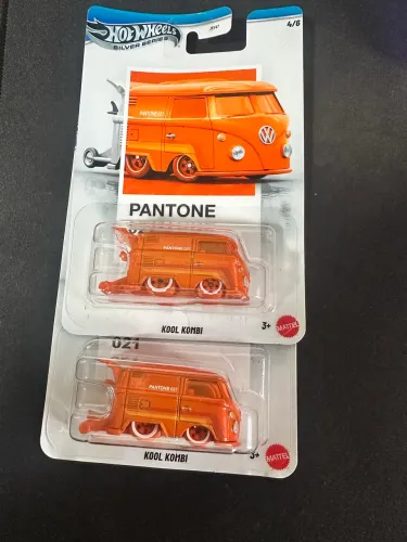 Hot wheels lote 2 kool kombi pantone 
