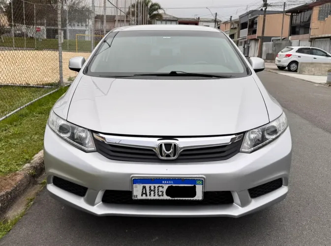 Honda Civic Sedan LXS 1.8/1.8 Flex 16V Mec. 4P 2014