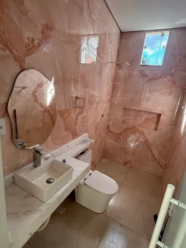 Vendo imóvel recém construído - em lote inteiro 10x25