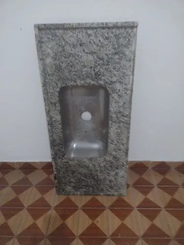 Pia de mármore