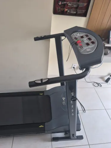 Vendo Esteira Ótimo estado