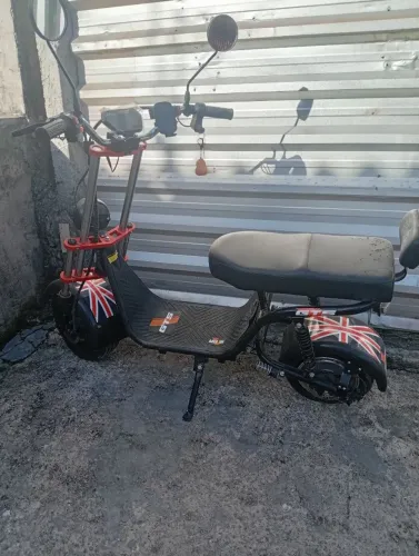 Scooter elétrica 