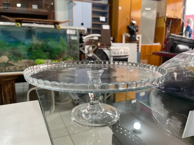 Prato para Bolo com Pé de Vidro Pasabahce