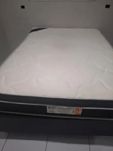 Vendo cama nova de casal perfeita 