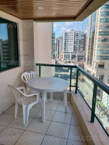 Apartamento próximo ao mar, centro de Itapema SC