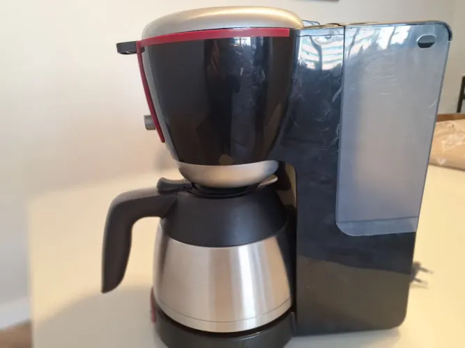 Cafeteira da polishop lindíssima praticamente nova ,usada pouquíssima vezes.