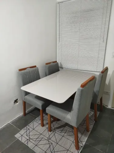 Mesa de Janta 140x80 tampo vidro