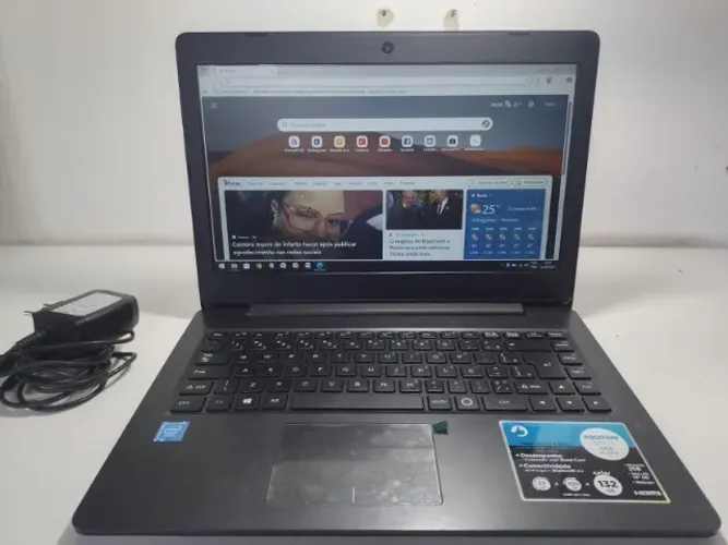 Notebook Ultrafino semi novo funcionando tudo