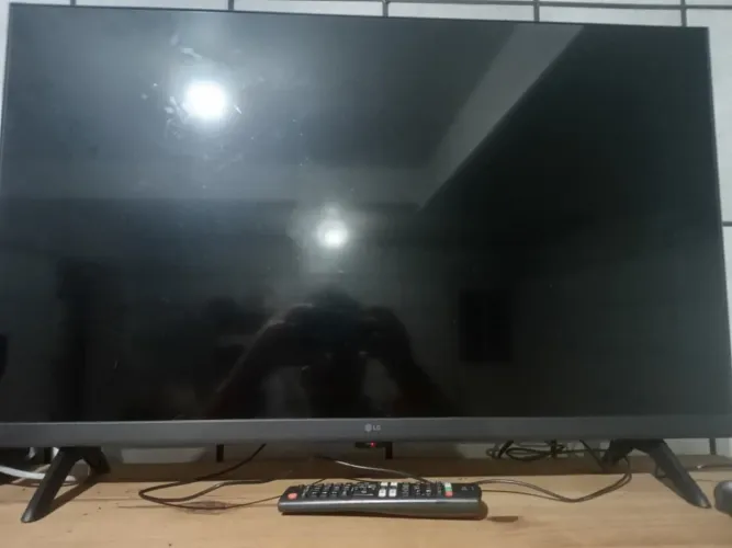 Vendo televisão Smart LG urgente