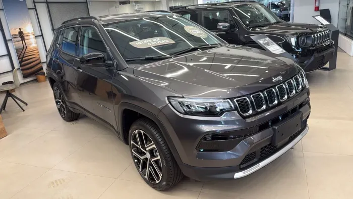 Jeep Compass Long. T270 1.3 TB 4X2 Flex AUT 2026