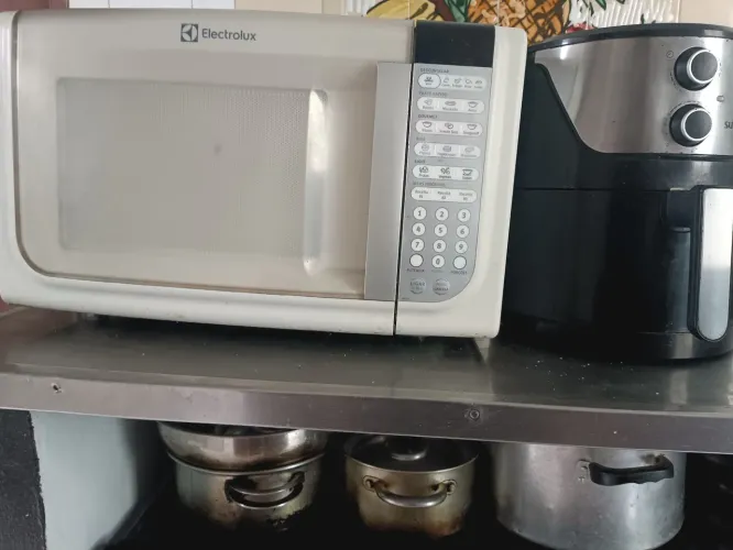 Microondas Eletrolux 31L