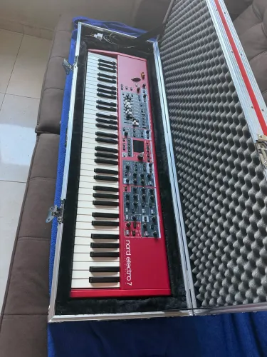 Nord Electro 7 73
