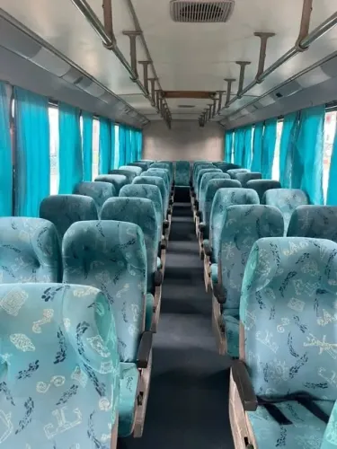 ÔNIBUS DISPONÍVEL 