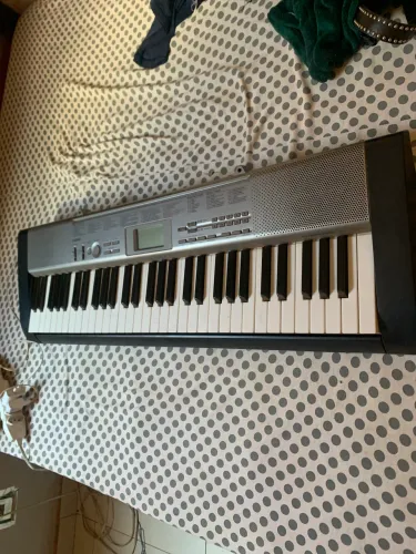 Teclado Musical Casio 61 teclas - ótimo estado