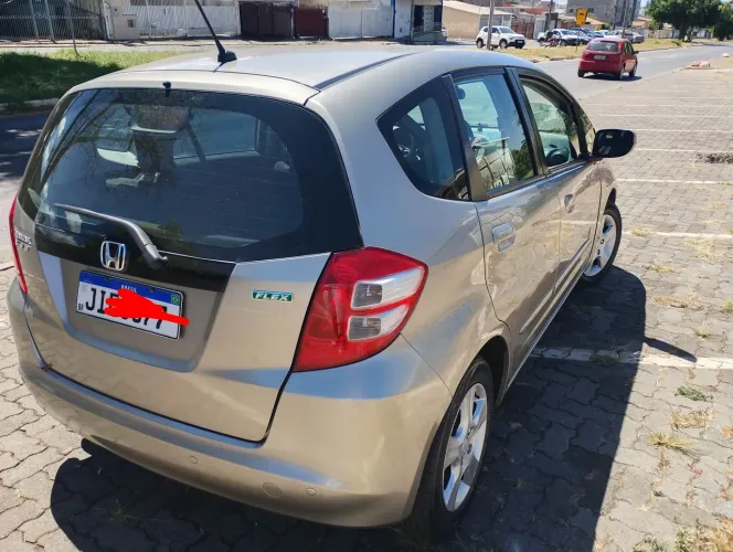 Honda Fit LX 1.4/ 1.4 Flex 8v/16v 5P Aut. 2010