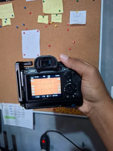 CAMERA SONY A7III EM ÓTIMO ESTADO PARA VENDER RÁPIDO - TROCO EM PC GAMER OU NOTE/MACBOOK