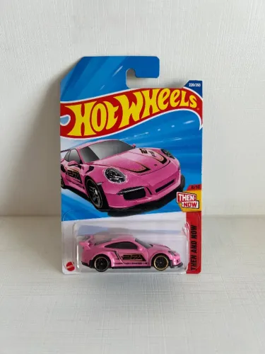 HotWheels Porsche 911 GTR RS - Rosa