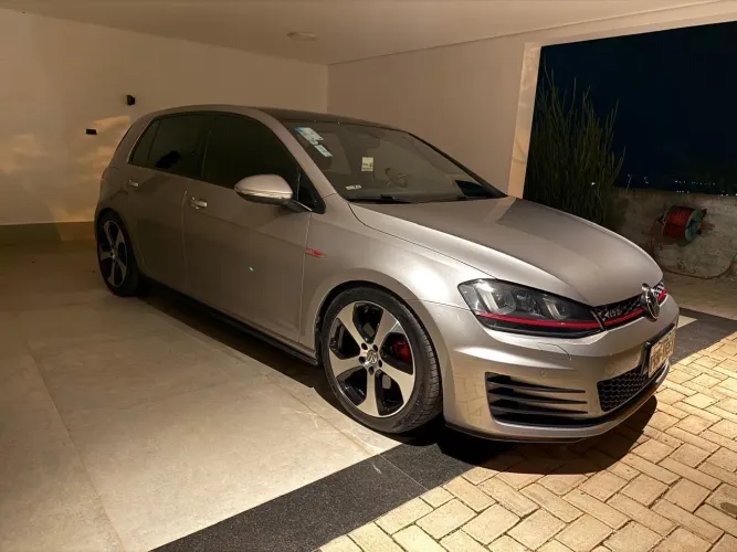 Volkswagen Golf GTI 2.0 TSI 220cv Aut. 2017