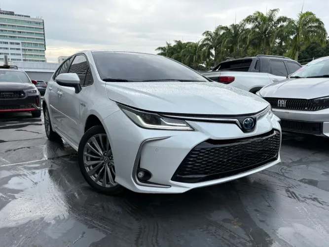 Toyota Corolla Altis Hybrid 1.8 16V Flex Aut. 2024