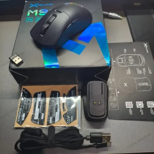 (NOVO) Delux M900 PRO 8K - Mouse Gamer Sem Fio c/ Dock de Carregamento