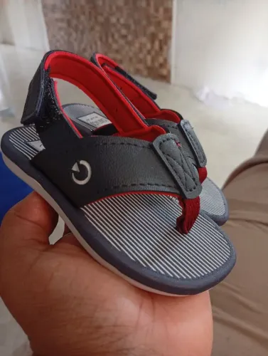 Doação sandália masculina infantil
