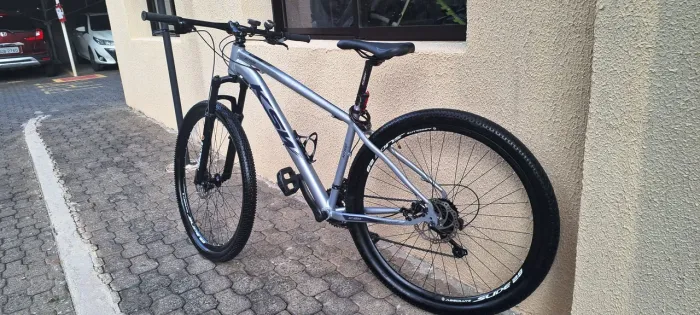 Vendo Bicicleta KSW Aro29
