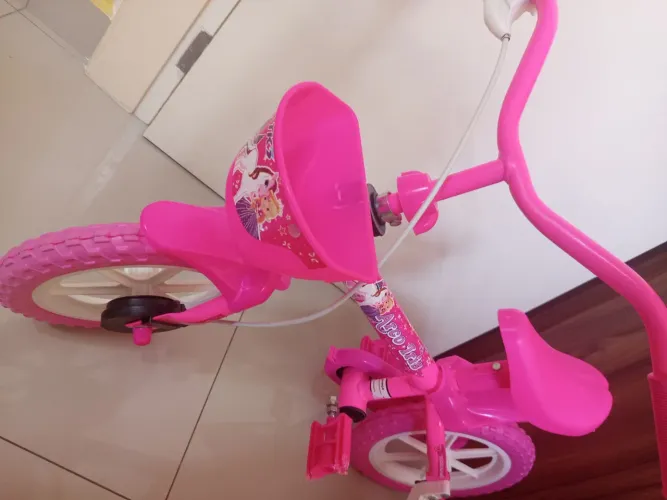 Bicicleta nova de 2 a 6 anos