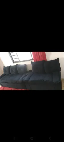 sofá semi novo estou me mudando lá já tem tudo esse motivo