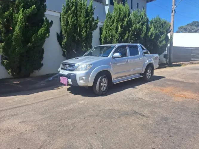 Toyota Hilux CD SRV D4-d 4X4 3.0 TDI Dies 2009