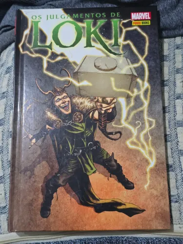 Quadrinho Capa Dura Os Julgamentos de Loki Panini Comics