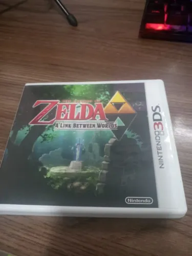 The Legend of Zelda: A Link Between Worlds - Nintendo 3DS - Original