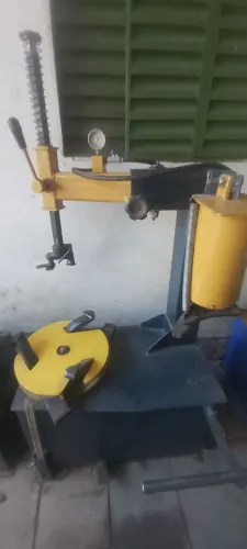 Desmontadora de pneus borracharia