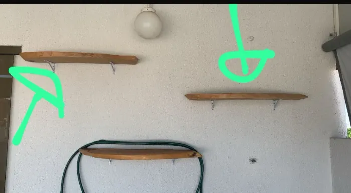 3 prateleiras de madeira 