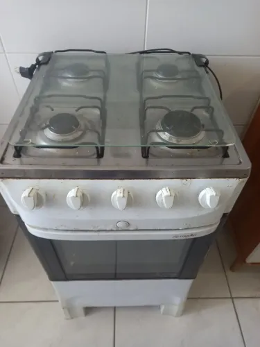 Fogão 4 bocas com mangueira e válvula de gás