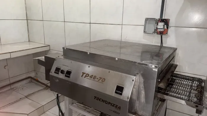 Forno esteira pra pizza