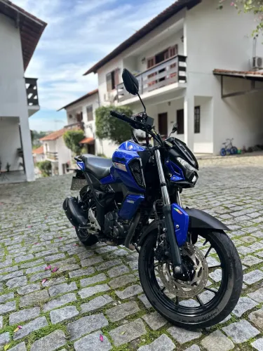 Vendo fz15 abs 2024 aceito trocas!