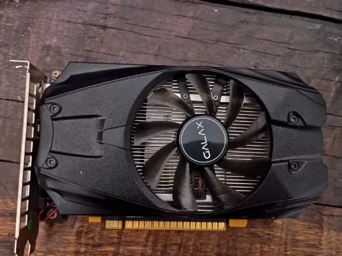 Placa de vídeo 1050 TI 4GB DDR 5