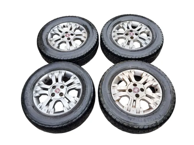 Jogo de rodas e pneus fiat doblo adventure aro 15 