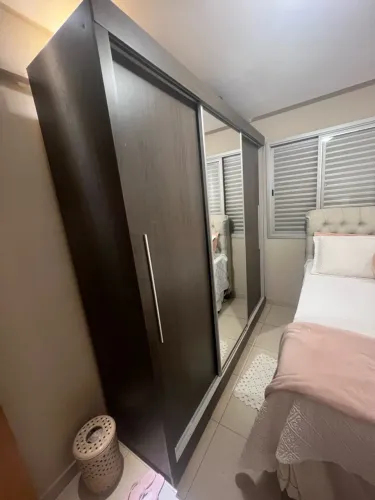 Alugo quarto para mulheres