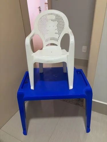 Mesa e cadeira Tramontina para criança