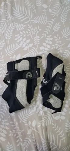 Tornozeleira aircast A60